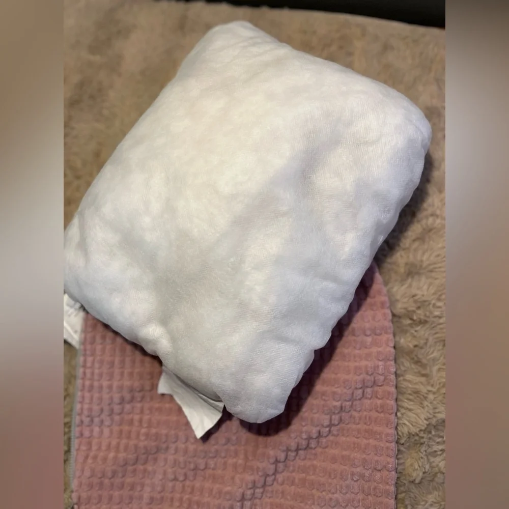 Cat Pillow and Cover‎